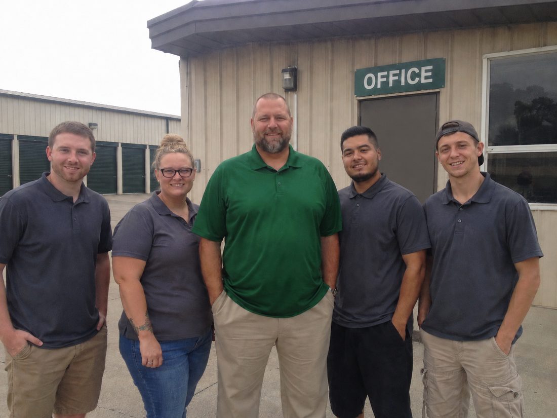 Pest control professionals in San Antonio, TX